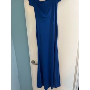 Blue jersey short sleeve with slit